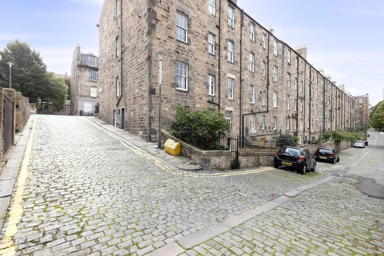 Joivy Modern Flats In New Town Appartement Edinburgh